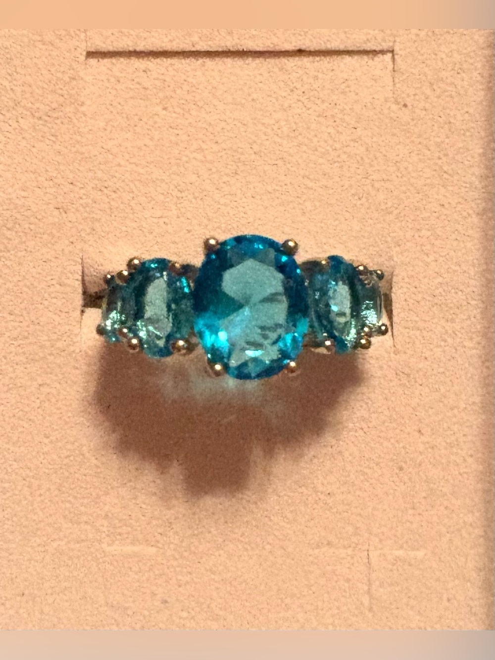 S925 4Carats Moissanite Ring Blue New without tags size 6